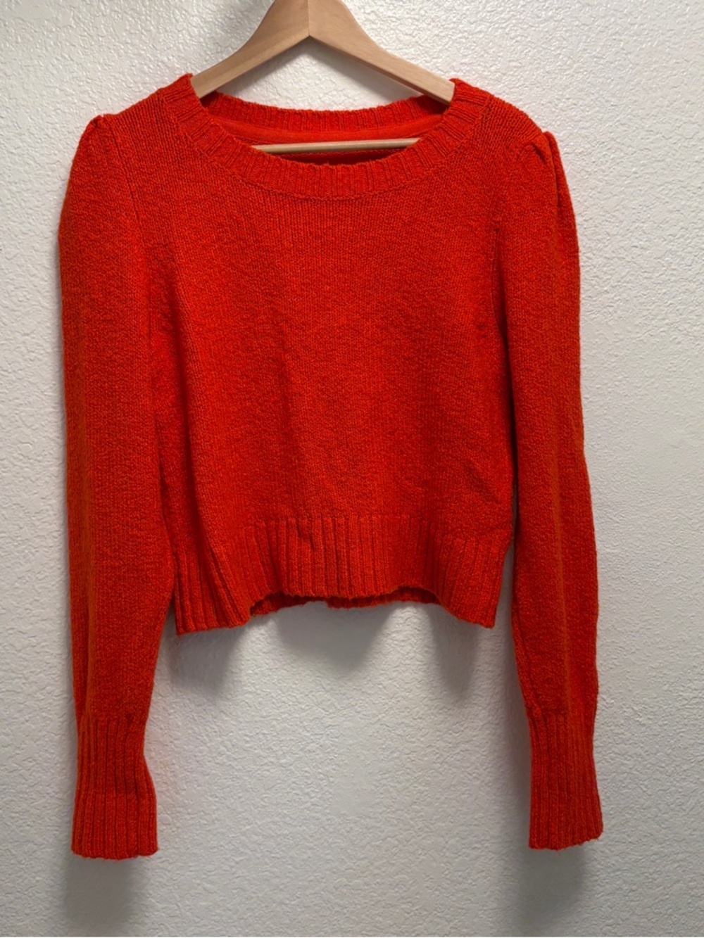Maeve at Anthropologie knit sweater women’s size medium orange cropped pullover